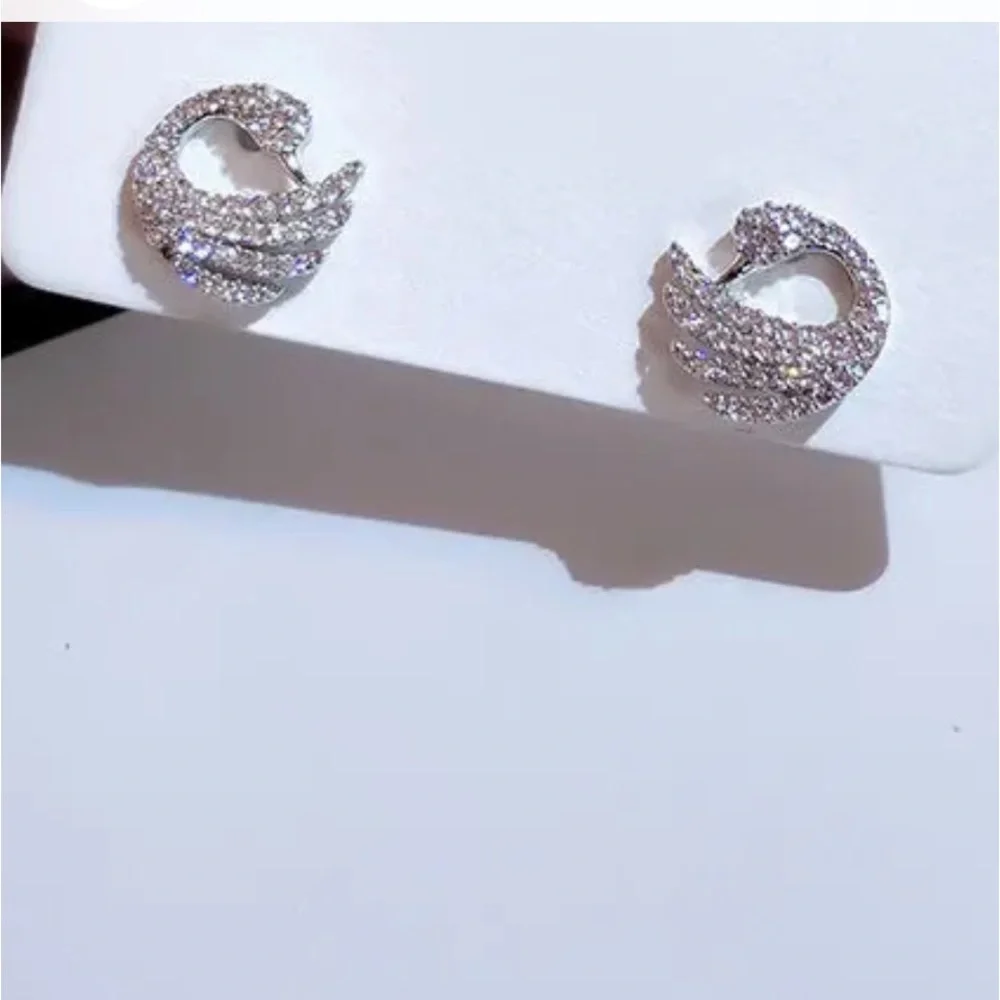 New Sterling Silver White Sapphire Swan Studs